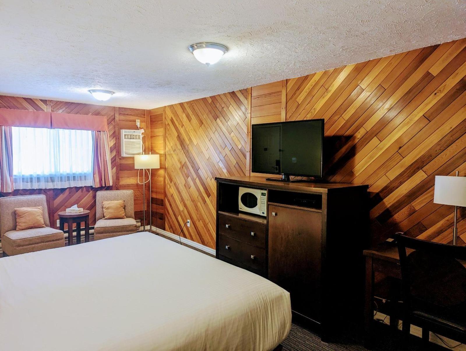 Alpine Inn & Suites Nelson Eksteriør billede