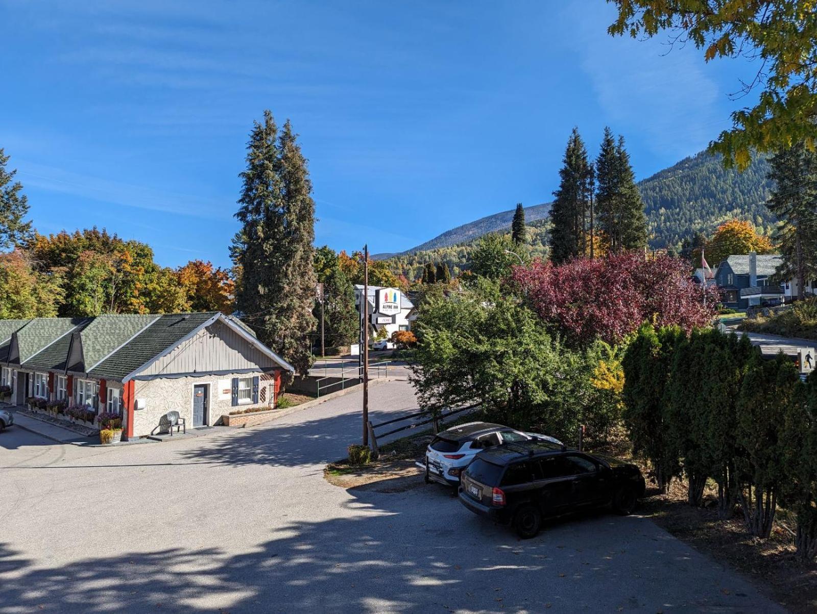 Alpine Inn & Suites Nelson Eksteriør billede