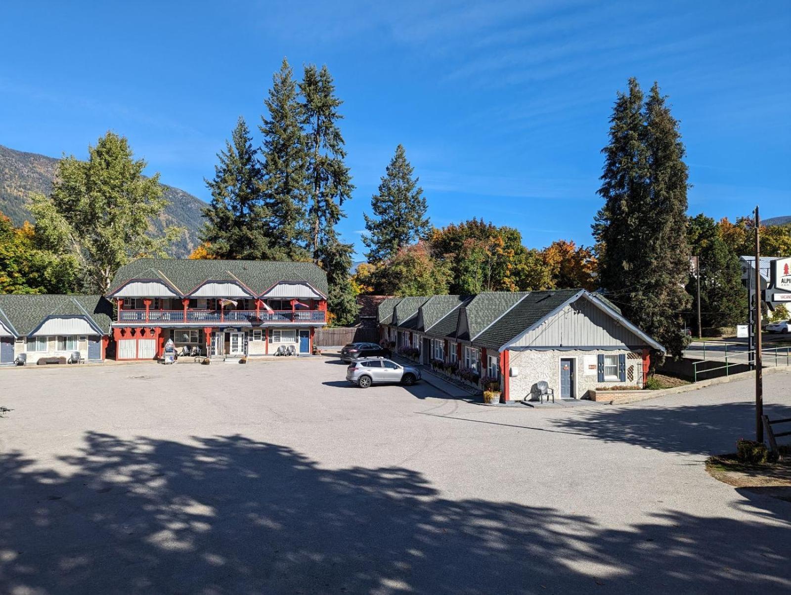 Alpine Inn & Suites Nelson Eksteriør billede