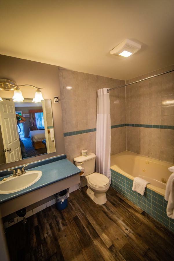 Alpine Inn & Suites Nelson Eksteriør billede