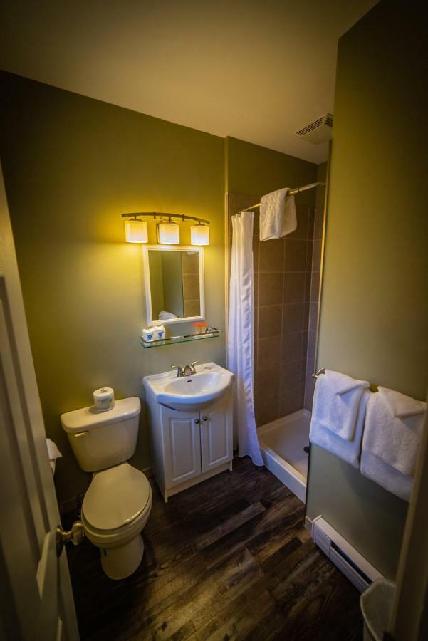 Alpine Inn & Suites Nelson Eksteriør billede
